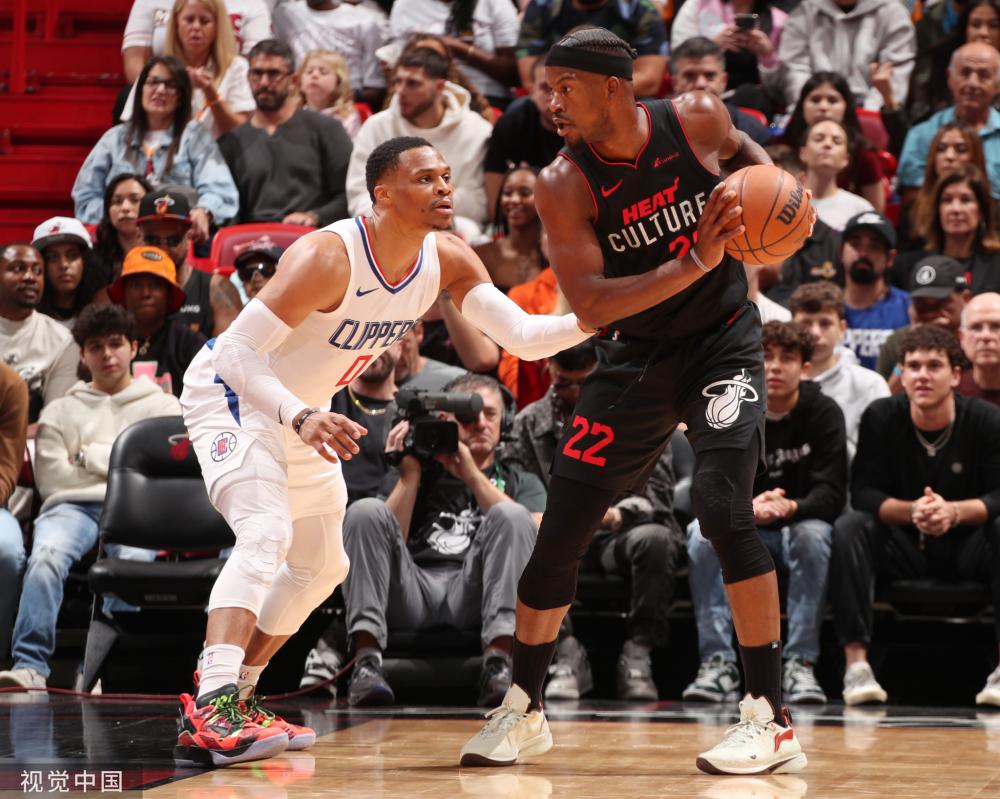 闻风丧胆 闻风丧胆