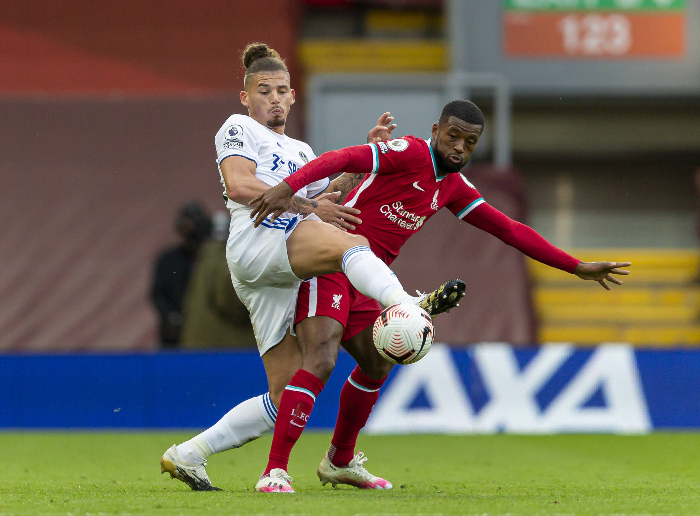 和布克同时 和布克同时